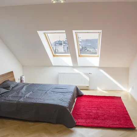 Penthouse Lipova 20