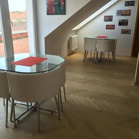 Penthouse Lipova 20 * Prague